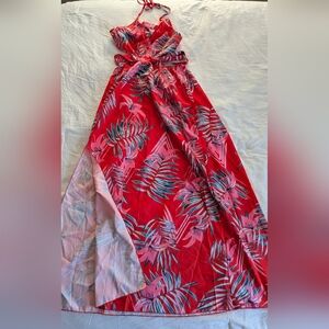 NWOT MakeMeChic Halter Dress